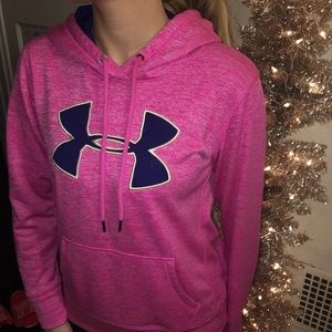 Athletic sweater